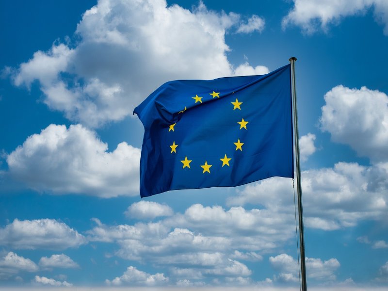 EU urges urgent action to reduce greenhouse gas emissions